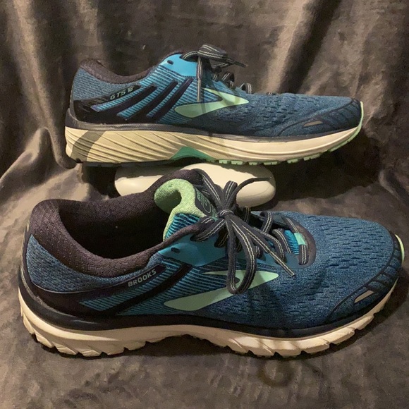 ✨✨Women’s brooks shoes size 11 ✨✨ - Picture 4 of 8